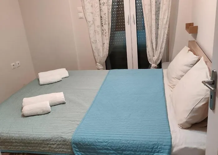 πανοράμα Апартаменты Лоутраки